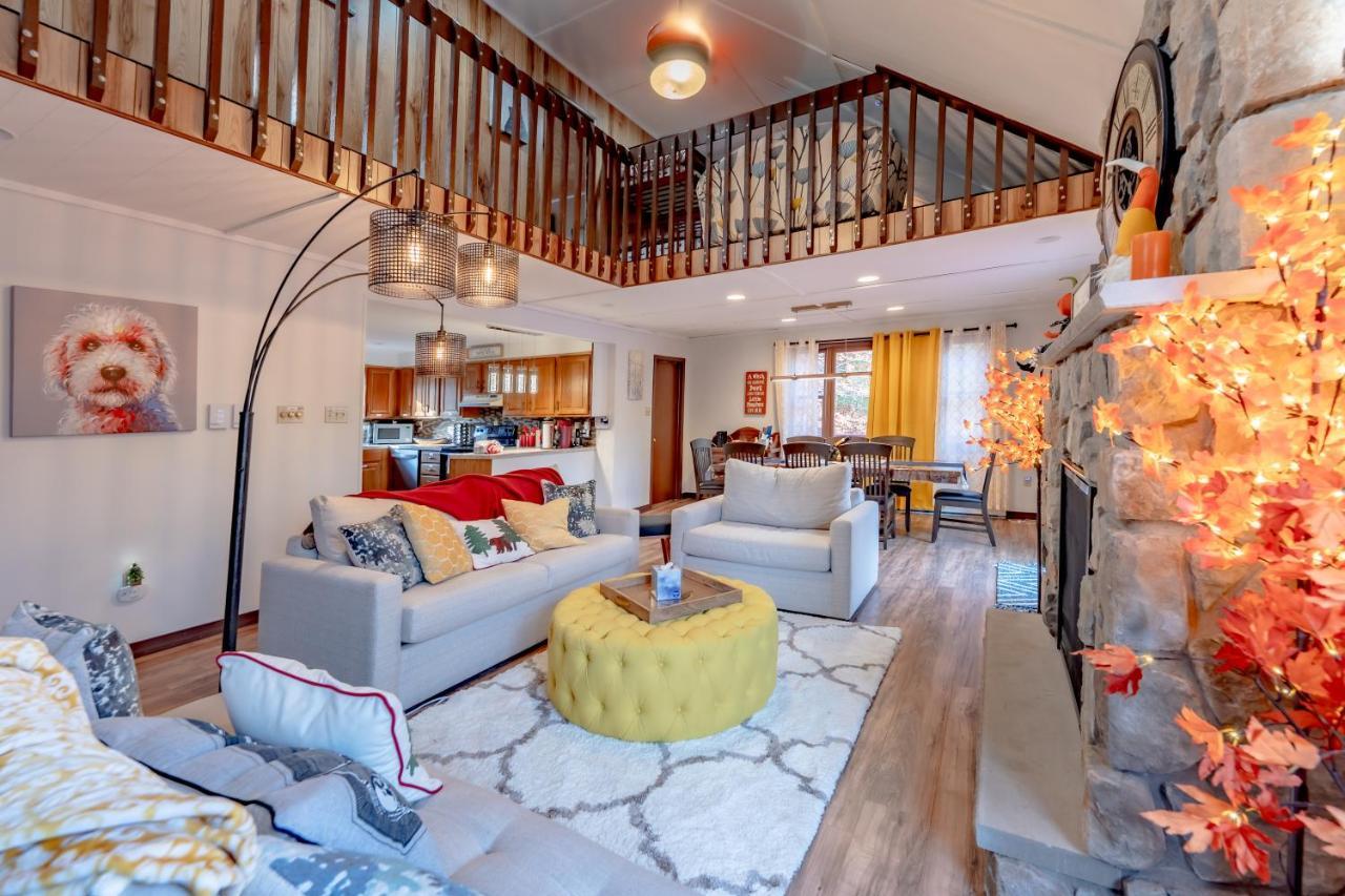 Luxurious House With Largest Hot Tub & Perfect Retreat! Villa Lake Harmony Exterior photo